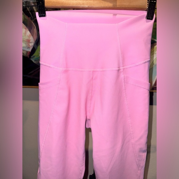 Wilo The Label Pink Ribbed 7/8 Leggings with side pockets Size XS - Picture 3 of 10